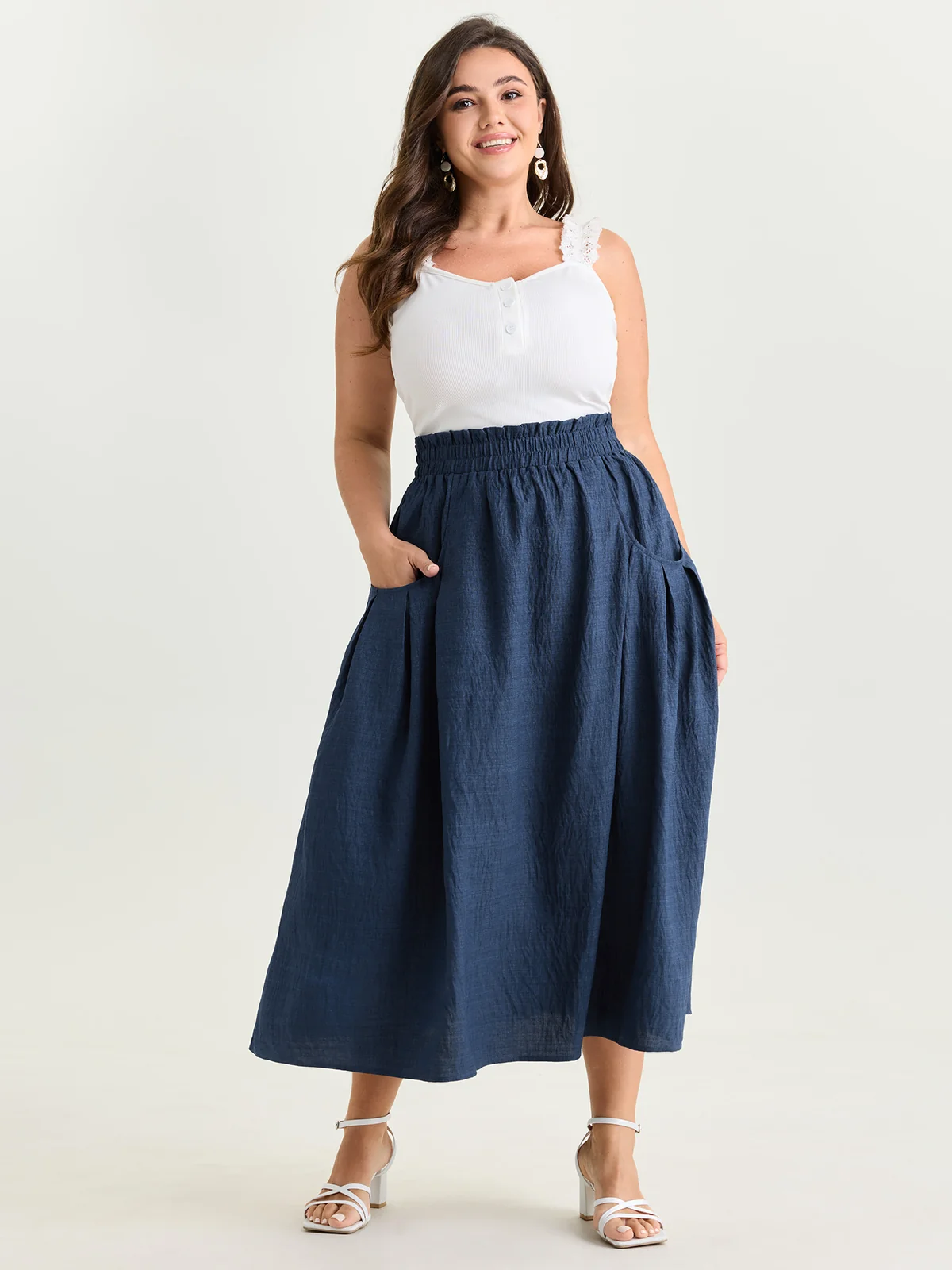 BloomChic pleated maxi skirt with drop pockets